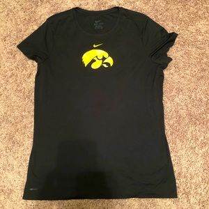 NWOT Iowa Hawkeyes athletic t-shirt